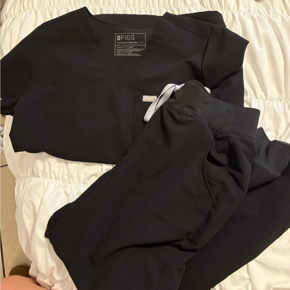 Figs Black Women's Pants & Jumpsuit Set